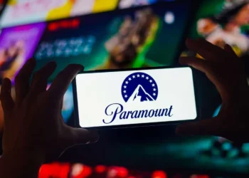 Paramount, Global;