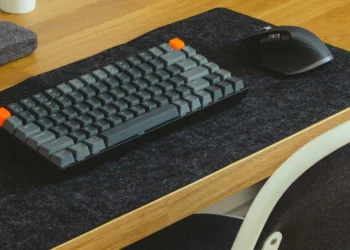 teclado, mecânico;