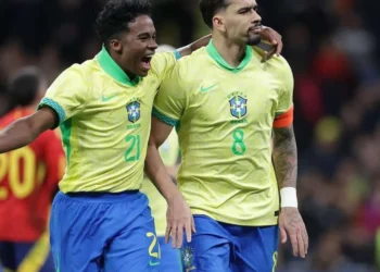 Seleção, Canarinho, amarelinha;