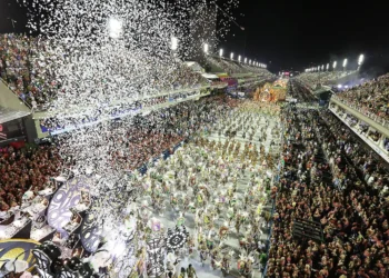 desfiles, de Carnaval, agremiações, escolas, de samba;