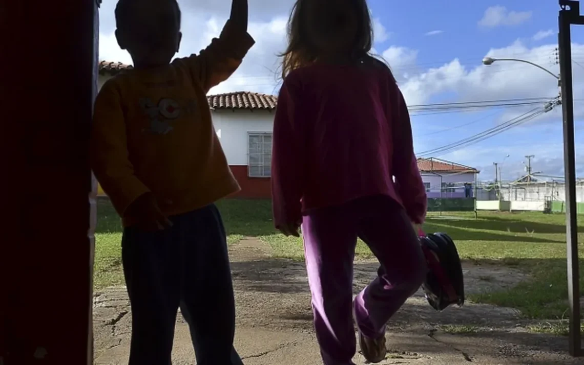 Leis de proteção às crianças;