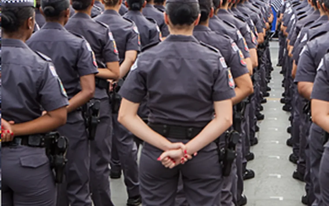 Programa Escola Cívico-Militar;