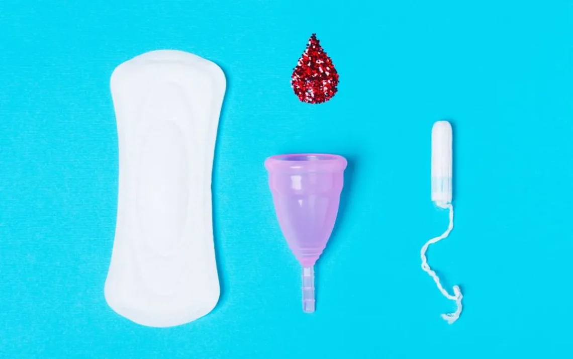 menstruação, precária, dificuldade, financeira para comprar absorventes.