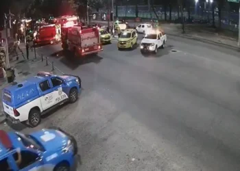 colisão, batida, incidente;