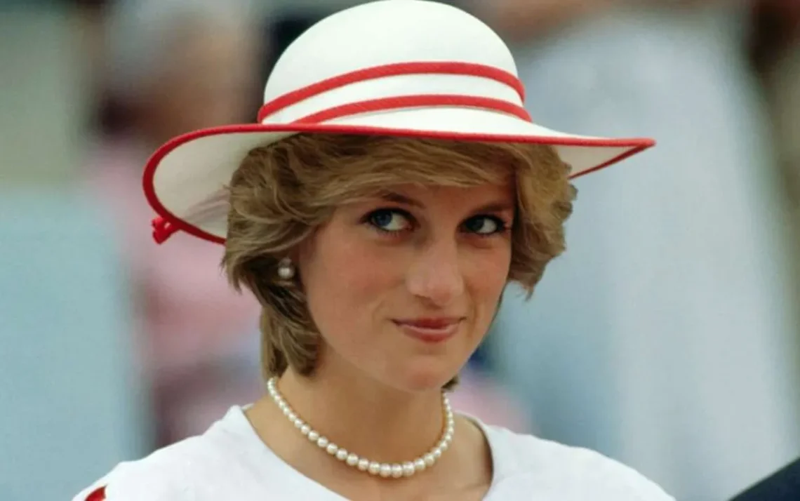 Lady Diana, Di, princesa britânica, leilão;