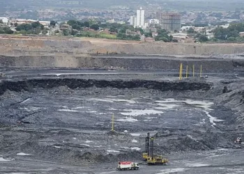 Minerais Essenciais, Recursos Estratégicos, Minerais Vitais;