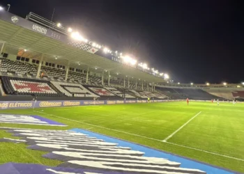 estádio;