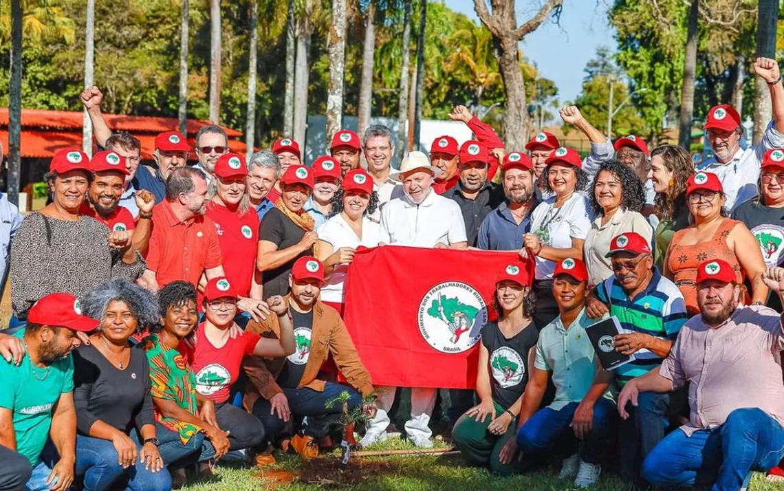 Movimento, dos Trabalhadores, Sem Terra;