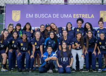 futebol, de mulheres;