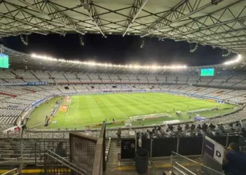 estádio, campo;