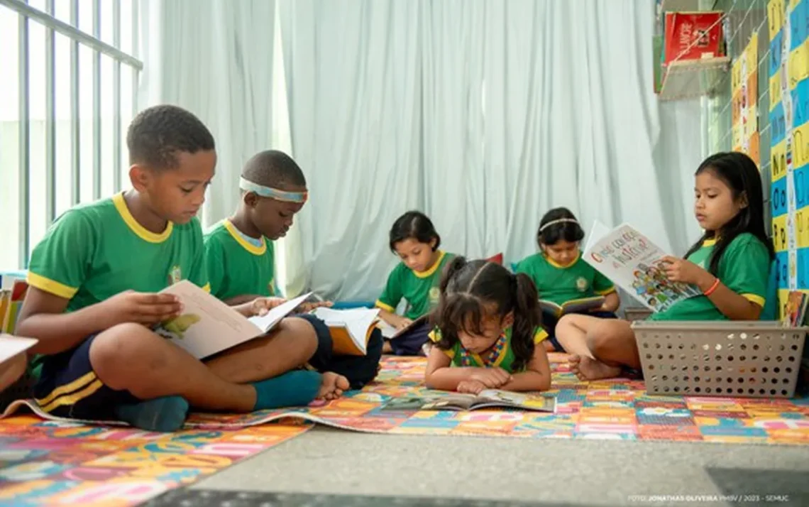 Ensino, Aprendizagem, Instrução;