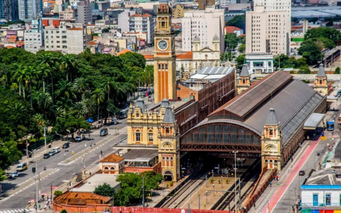 Grande São Paulo, região metropolitana de São Paulo;