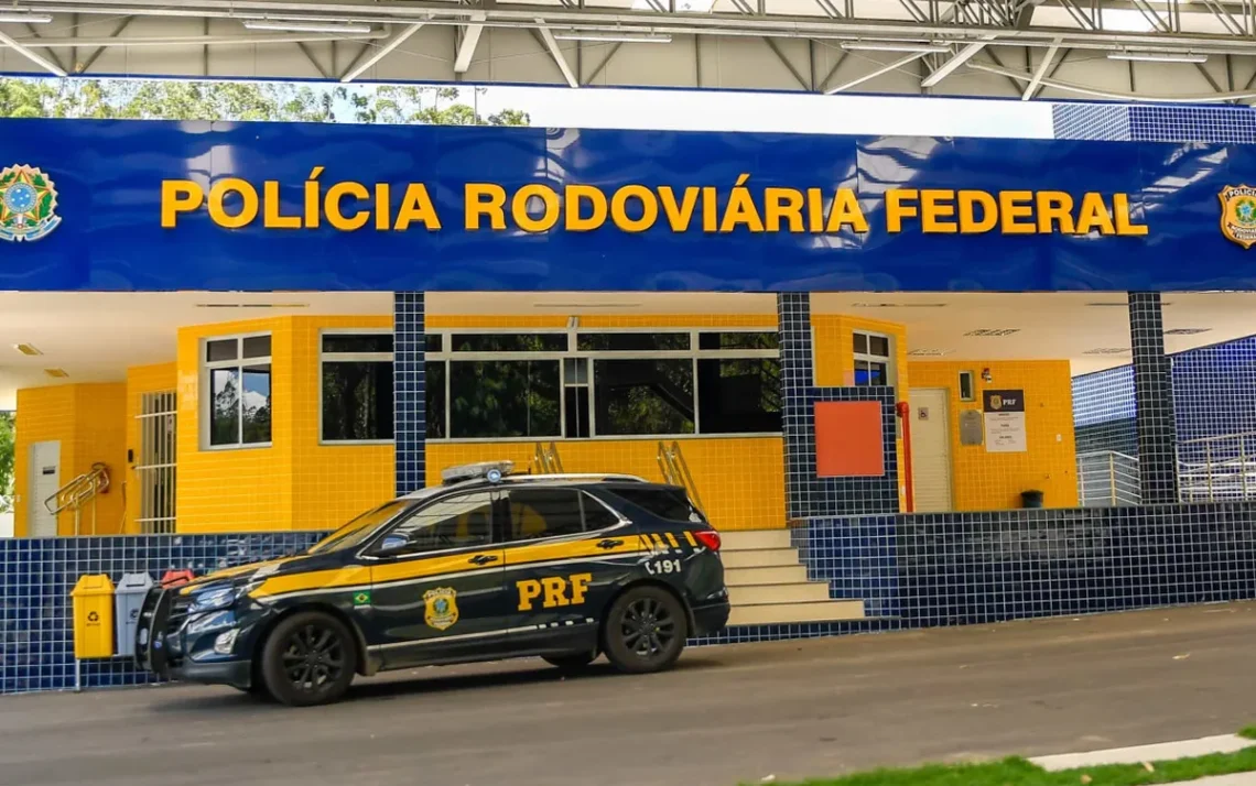 Polícia Rodoviária Federal, policiais, rodoviários federais;