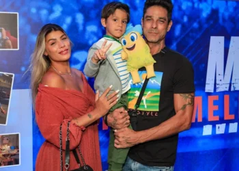 filho, filho único, filho único, filho de pai solteiro, filho de mãe solteira, filho de casais separados, filho de casais divorciados, filho de casais que se separam, filho de casais que se divorciam, filho de casais que têm problemas;